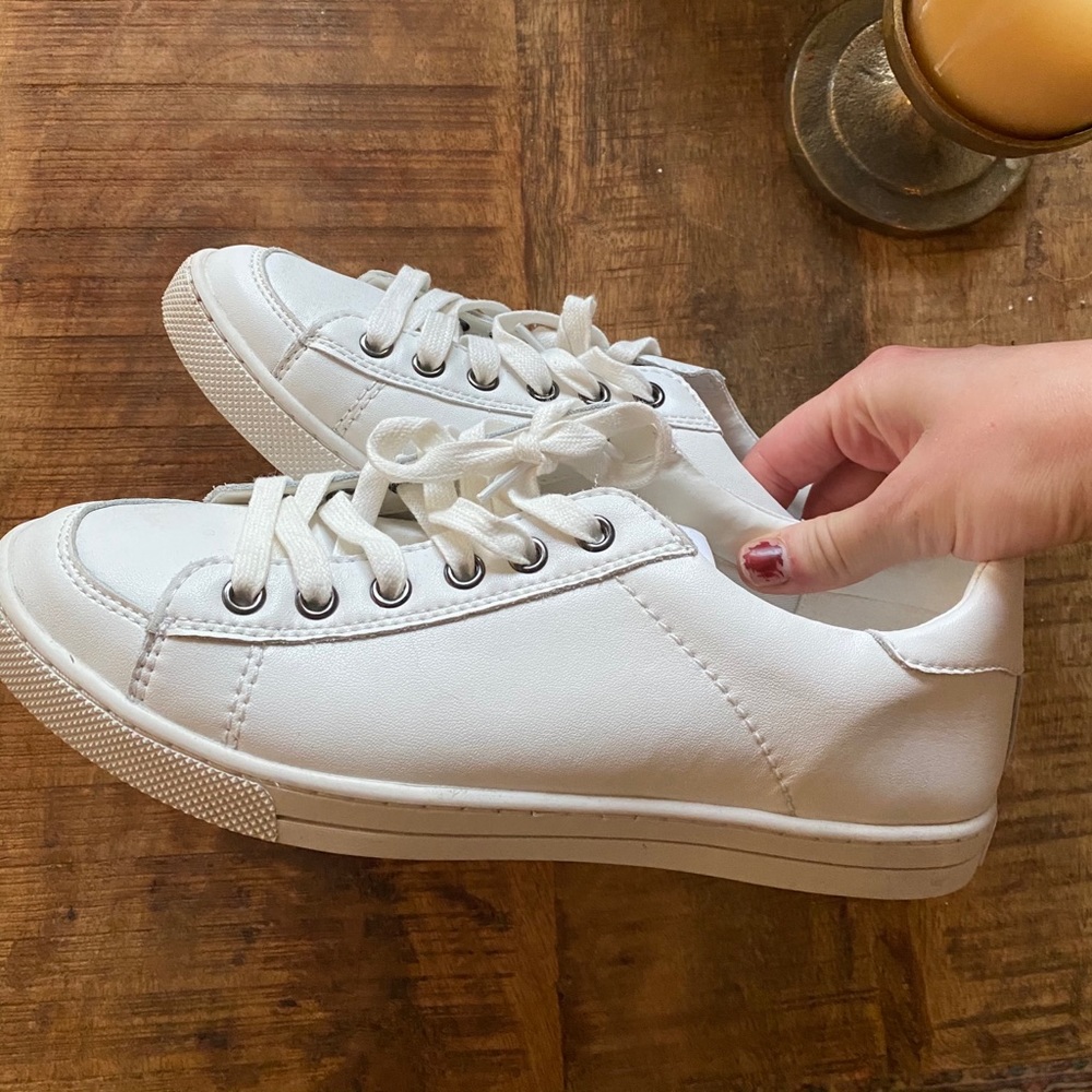 White Coach Tennis Shoes